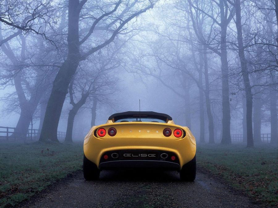  Lotus Elise 2000 года  (фото 25 из 31)